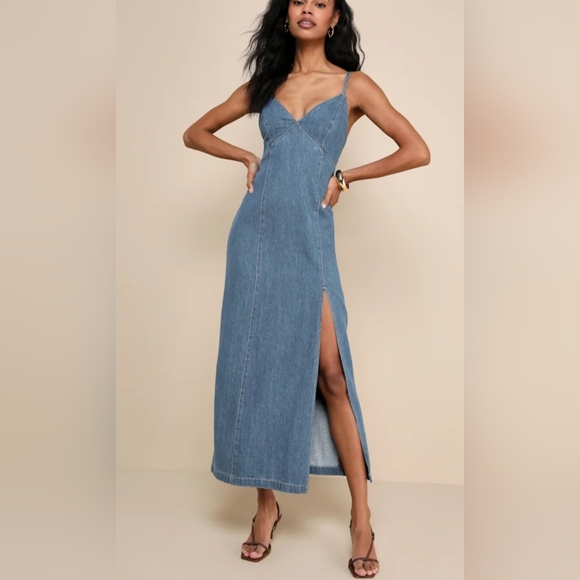 Lulus Dresses & Skirts - Lulus Crush-Worthy Trend Medium Wash Denim Sleeveless Midi Dress